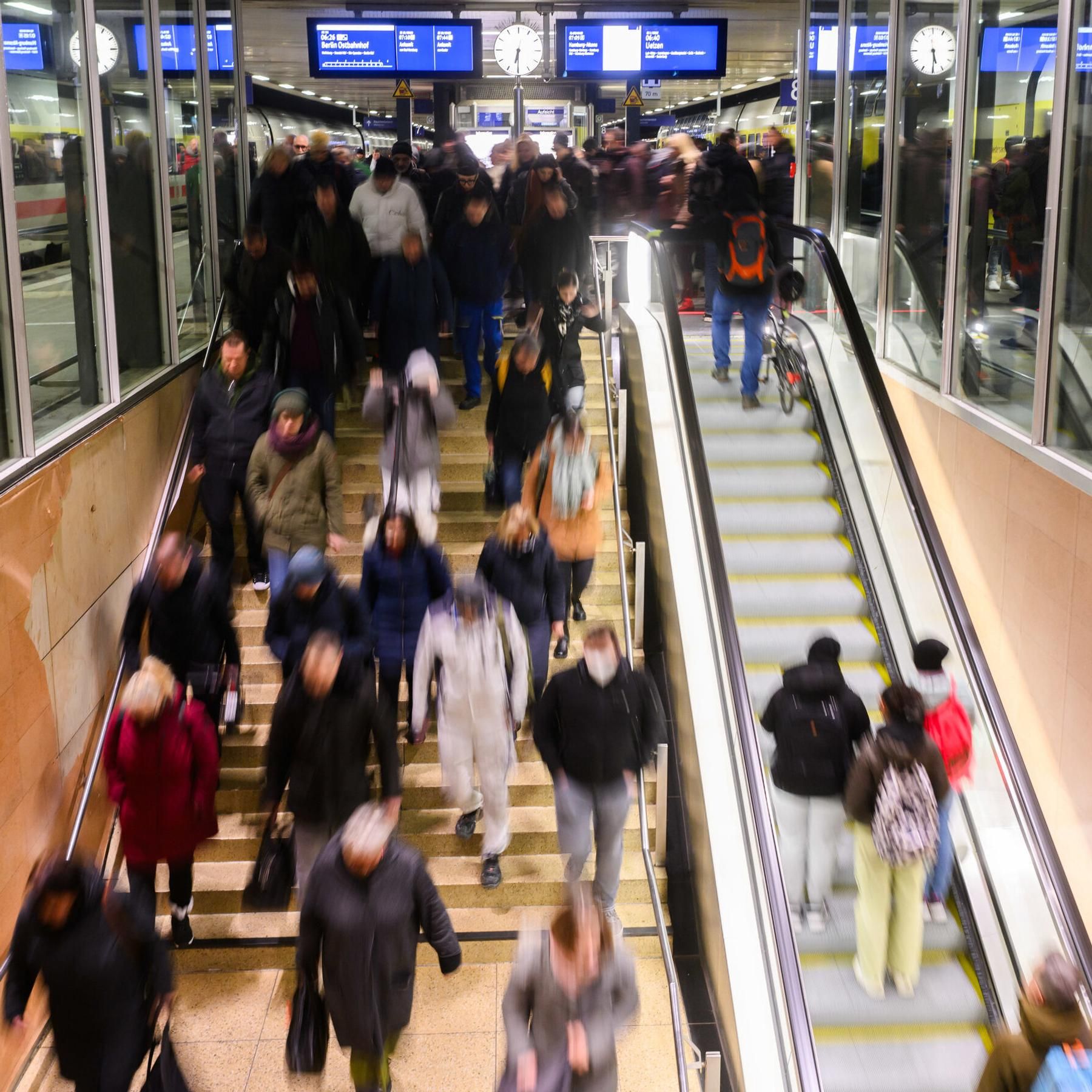 Brennpunkt Bahnhof - wie lässt sich wieder mehr Sicherheit schaffen?