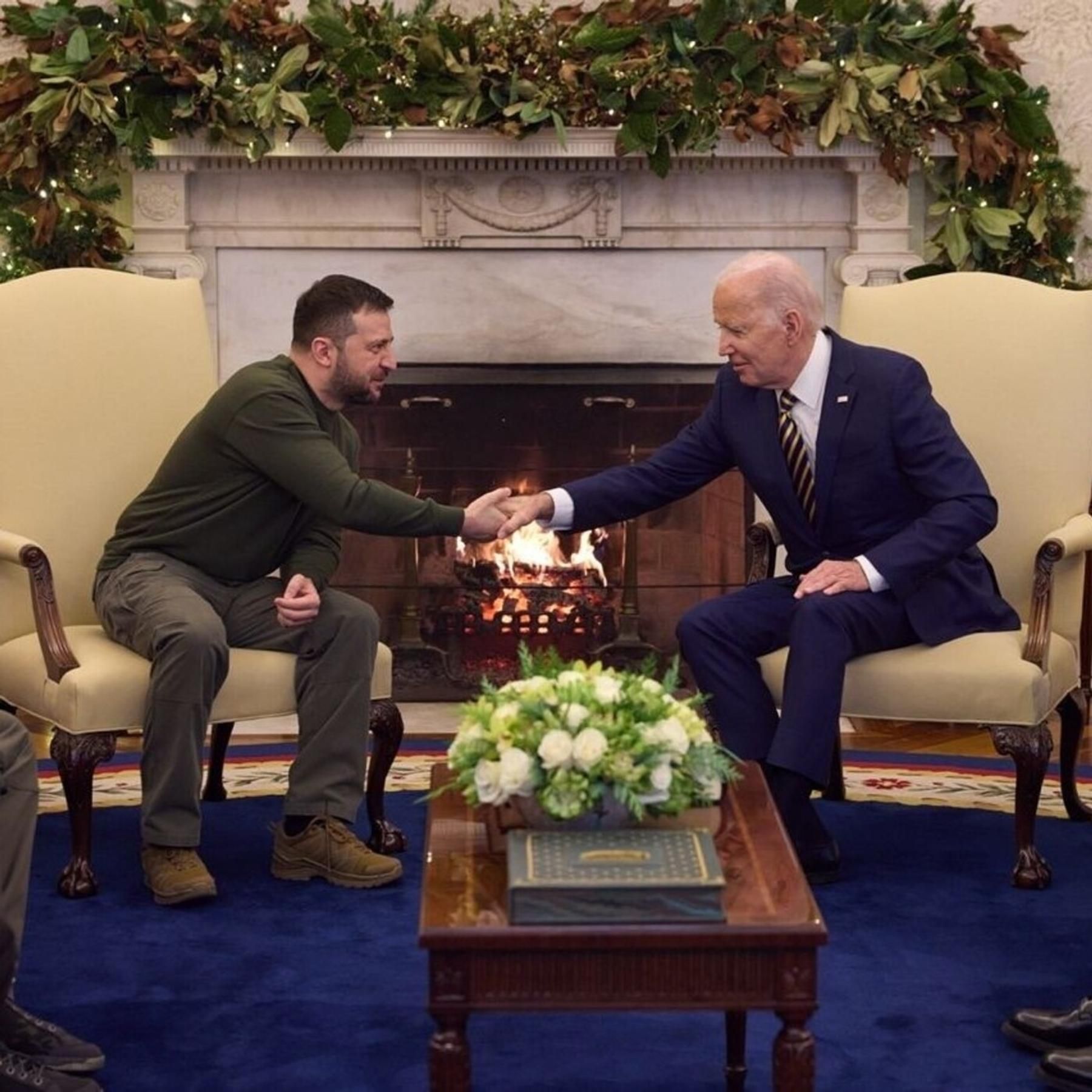 Selenskyj vor dem US-Kongress - Biden sagt weitere Unterstützung zu