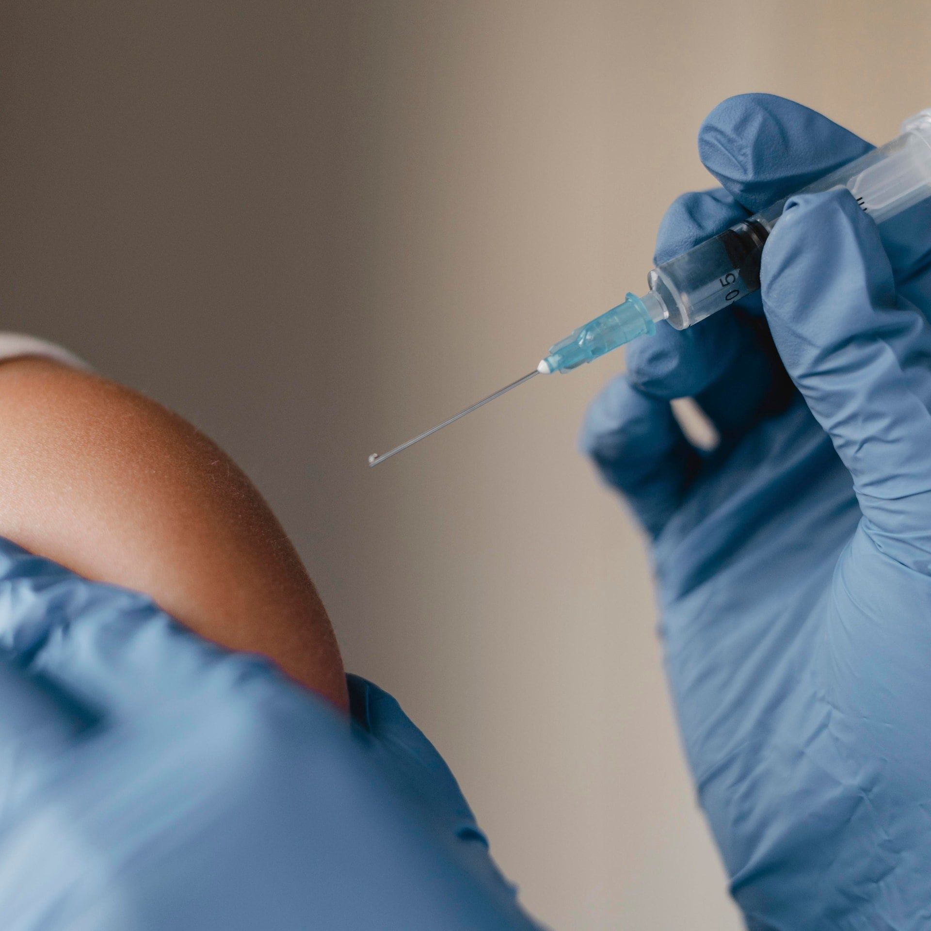 Sollten Kinder und Jugendliche gegen Grippe geimpft werden?