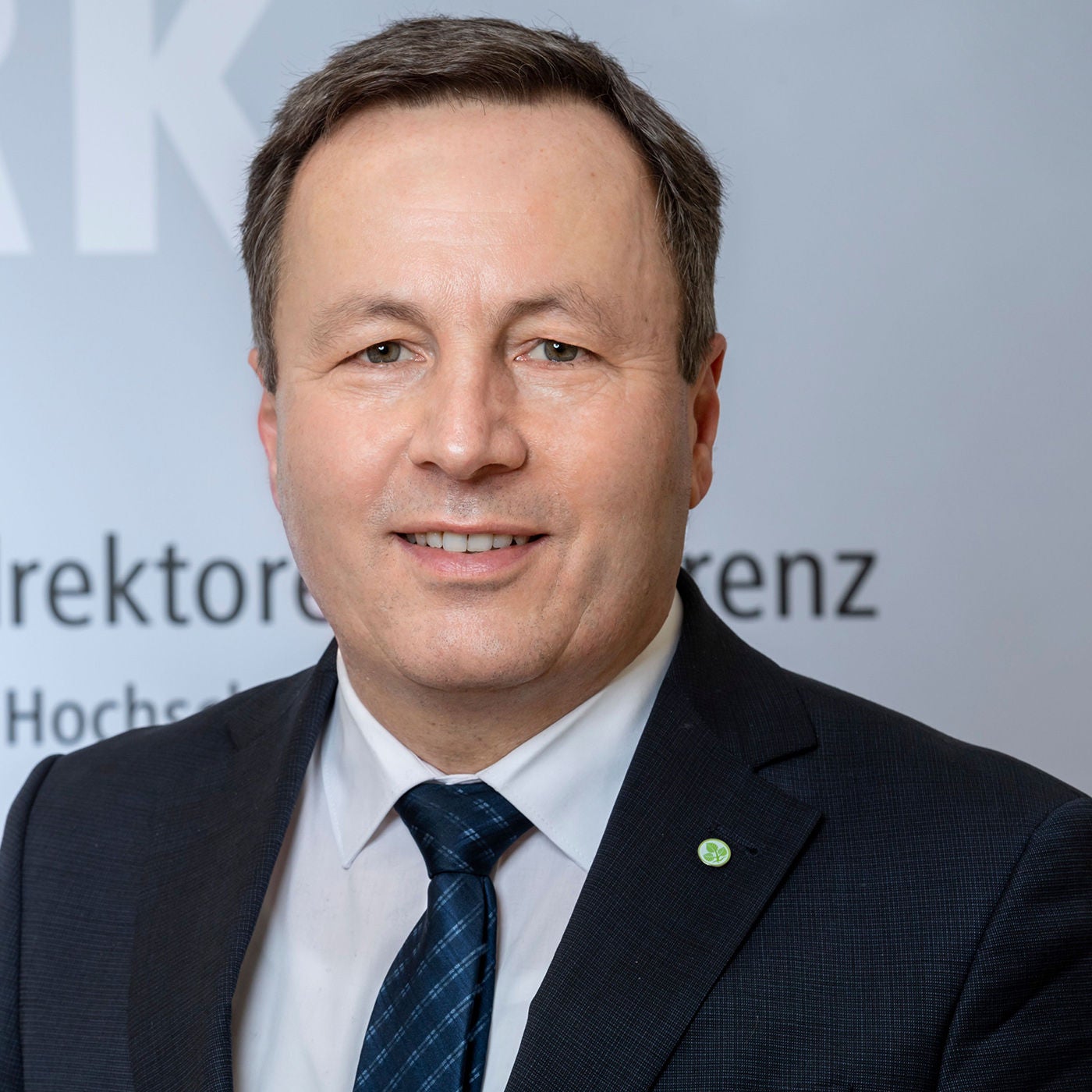 "Die Welt ist kompliziert und mit einfachen Botschaften nicht zu erklären" | Karim Khakzar, Präsident Hochschule Fulda