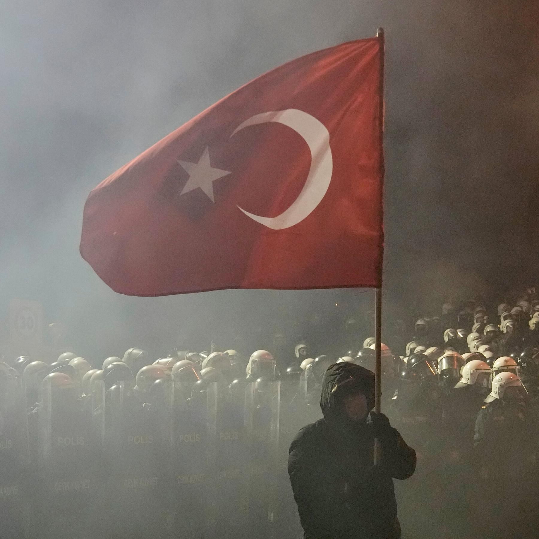 Türkei: Nach Festnahme des Erdogan-Rivalen Imamoglu werden die Proteste immer heftiger