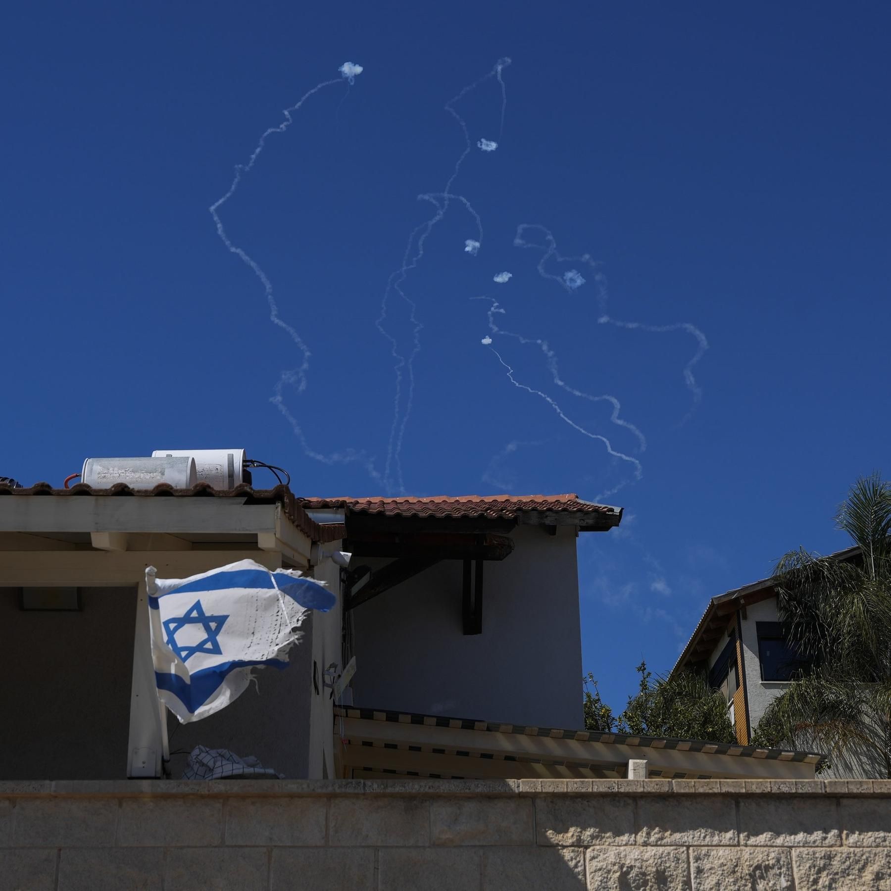 Israel im Krieg: Gegenschlag gegen den Iran?