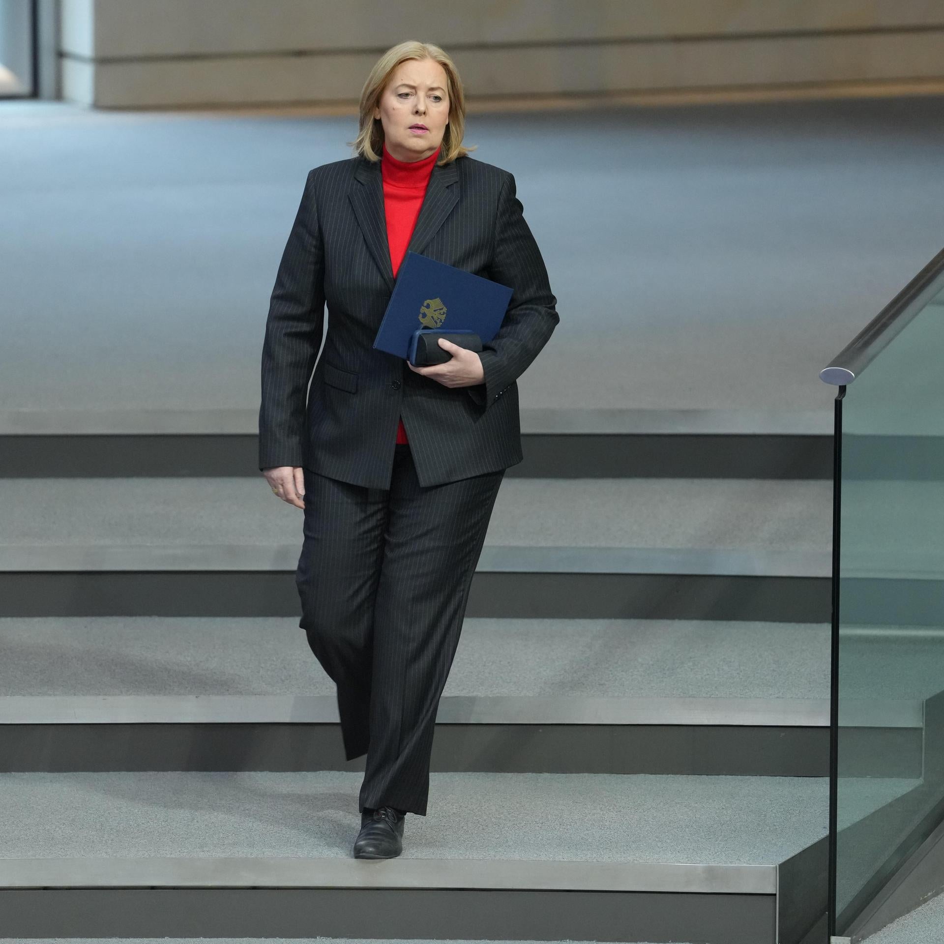 Bärbel Bas: Persönlicher Rücktritt mit politischen Vorwürfen