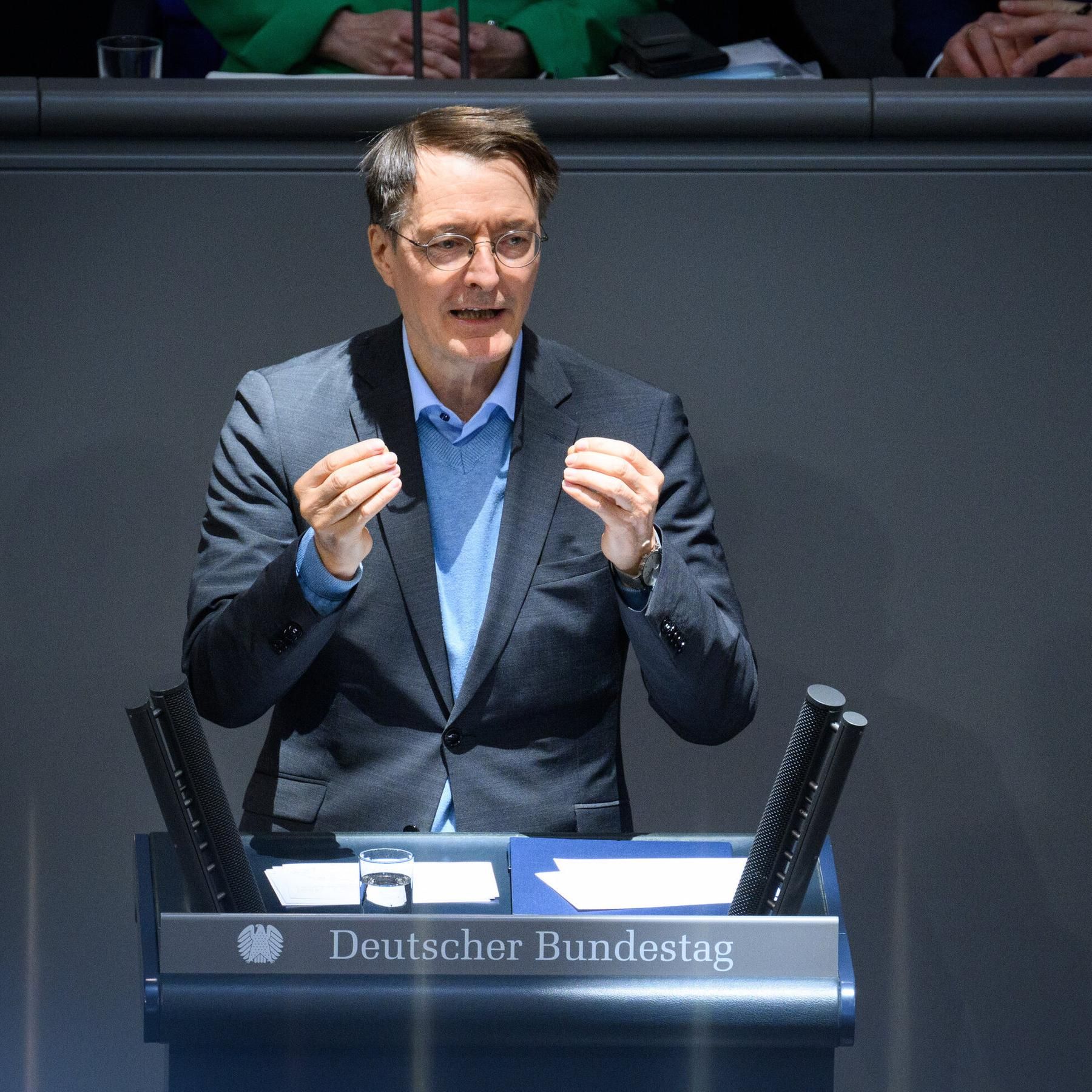 Interview mit Bundesgesundheitsminister Karl Lauterbach