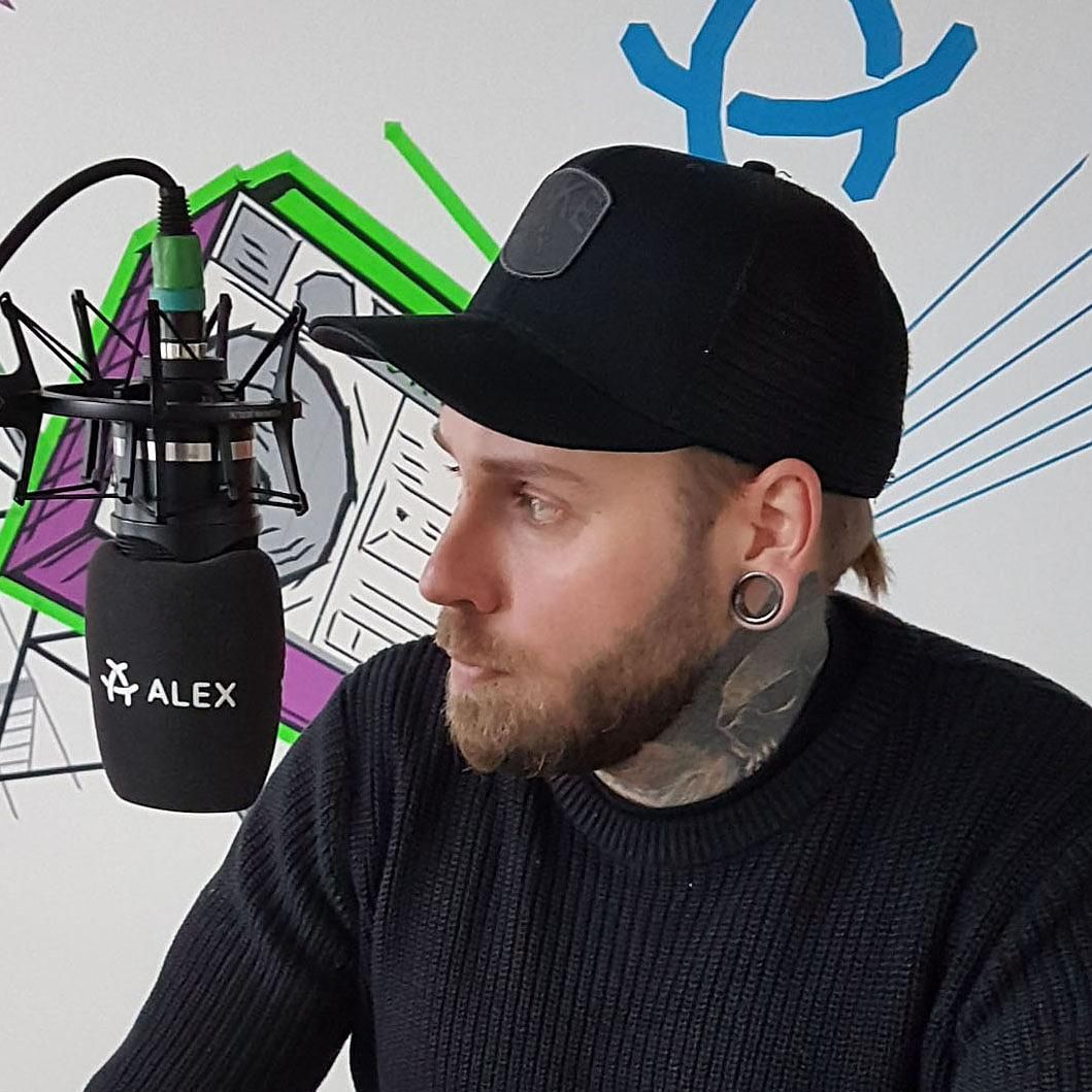 Interview mit ENGST 02