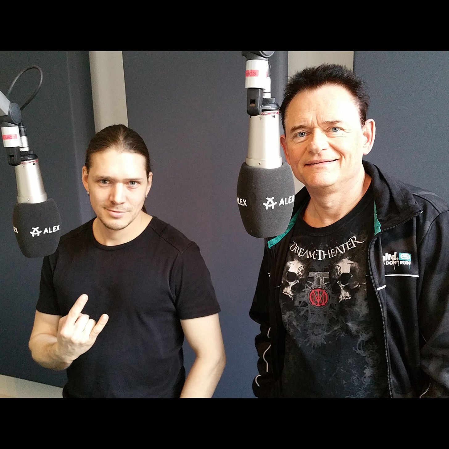 Interview mit 2UGLY2DIE