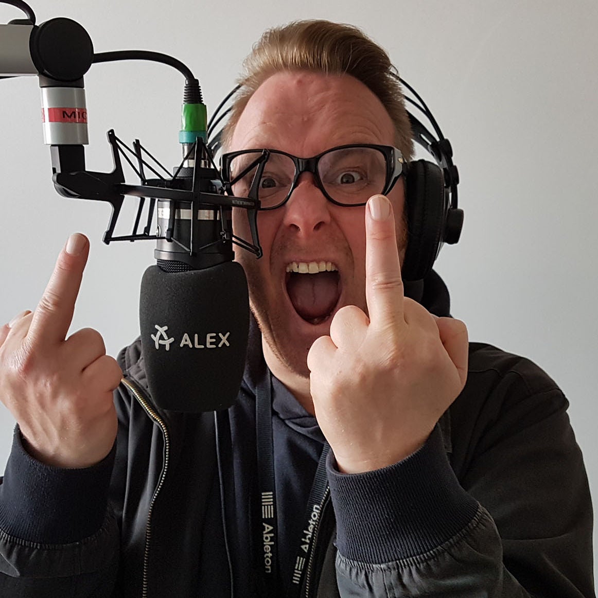 Interview mit TOMAS TULPE 02
