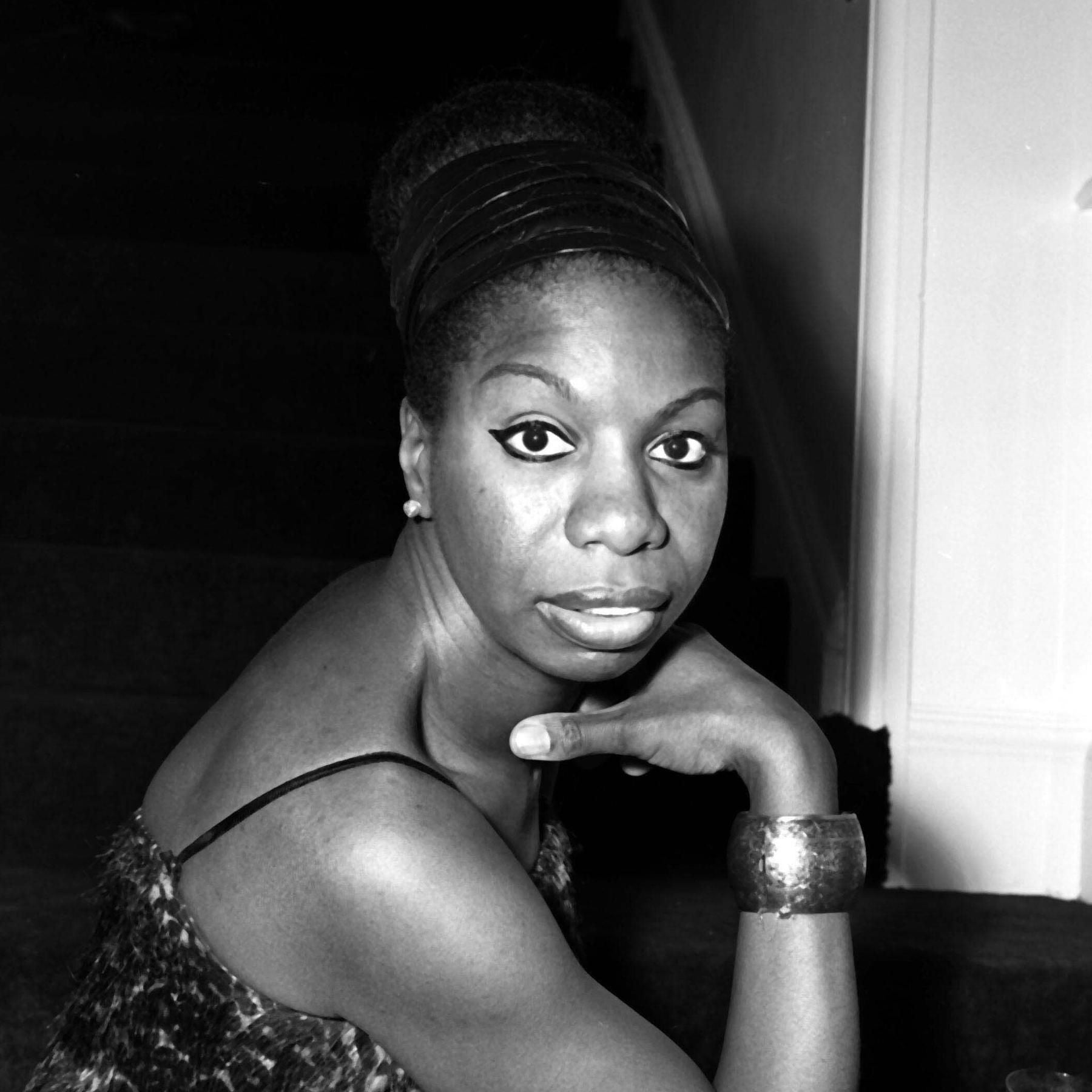 Nina Simone - Sängerin und Ikone der Schwarzen Bürgerrechtsbewegung