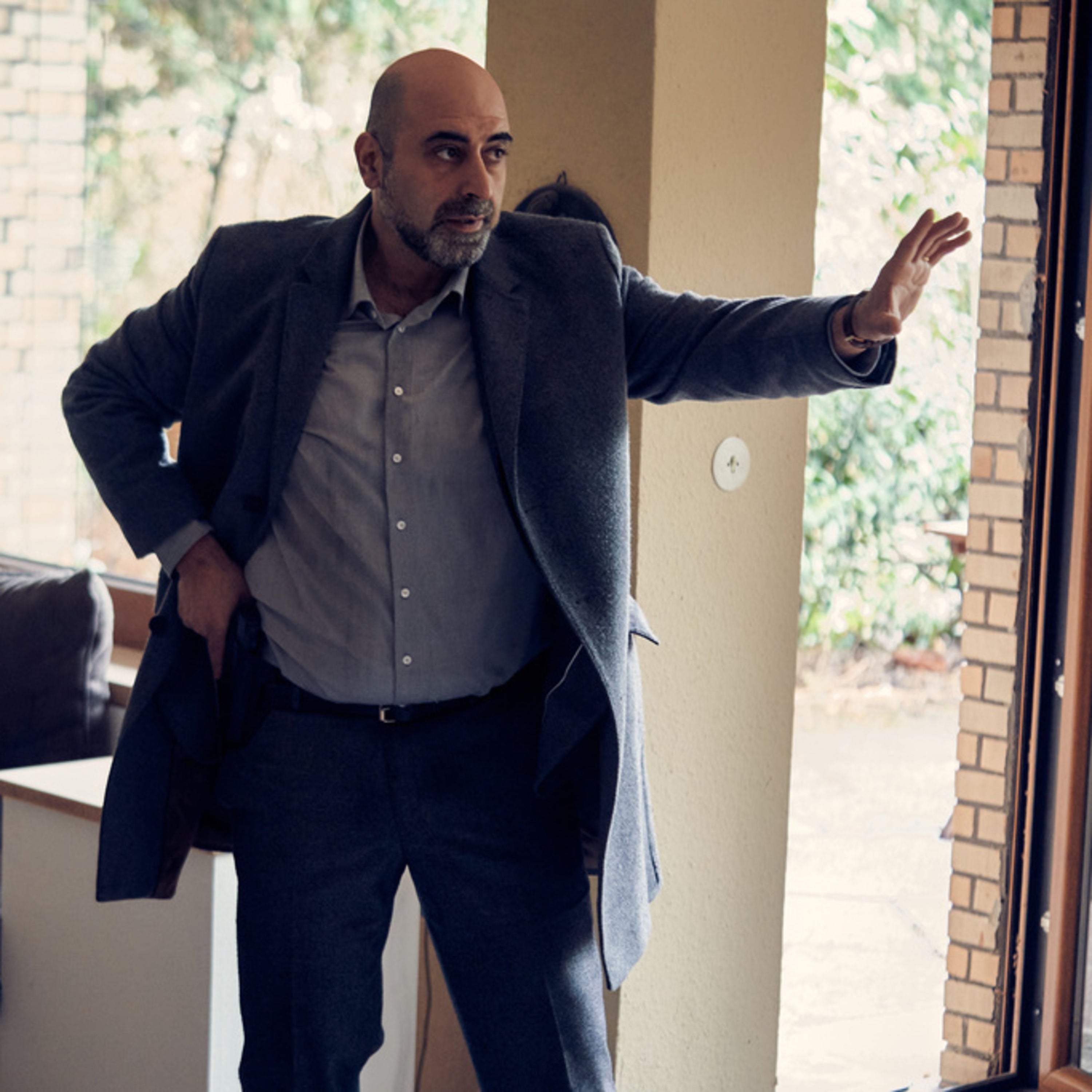 Özgür Karadeniz: "Unbroken" - Wie tickt der Serienpolizist privat?