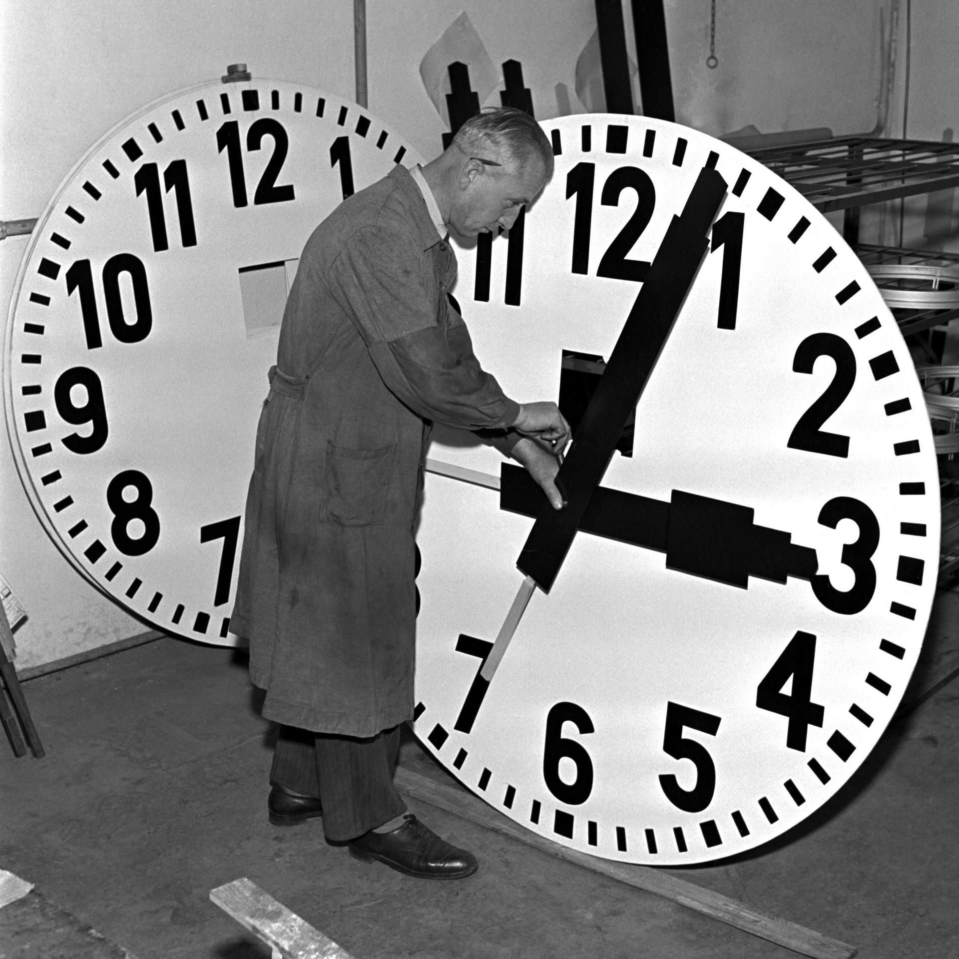 Kalender und Uhren - Wie die Erfindung der Zeit die Welt veränderte