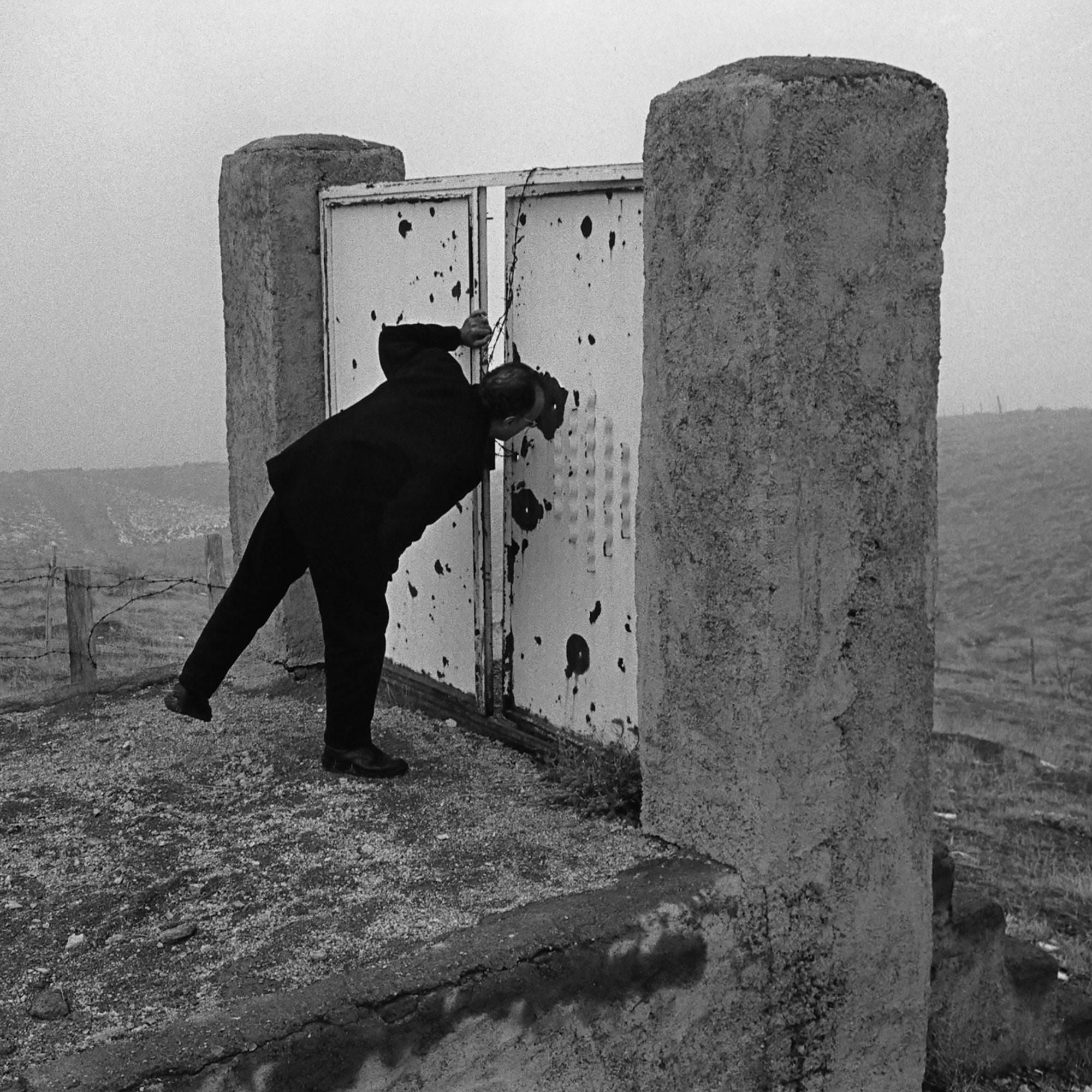 Magnum-Photographer Abbas: „I ask the questions, I don’t give the answers“