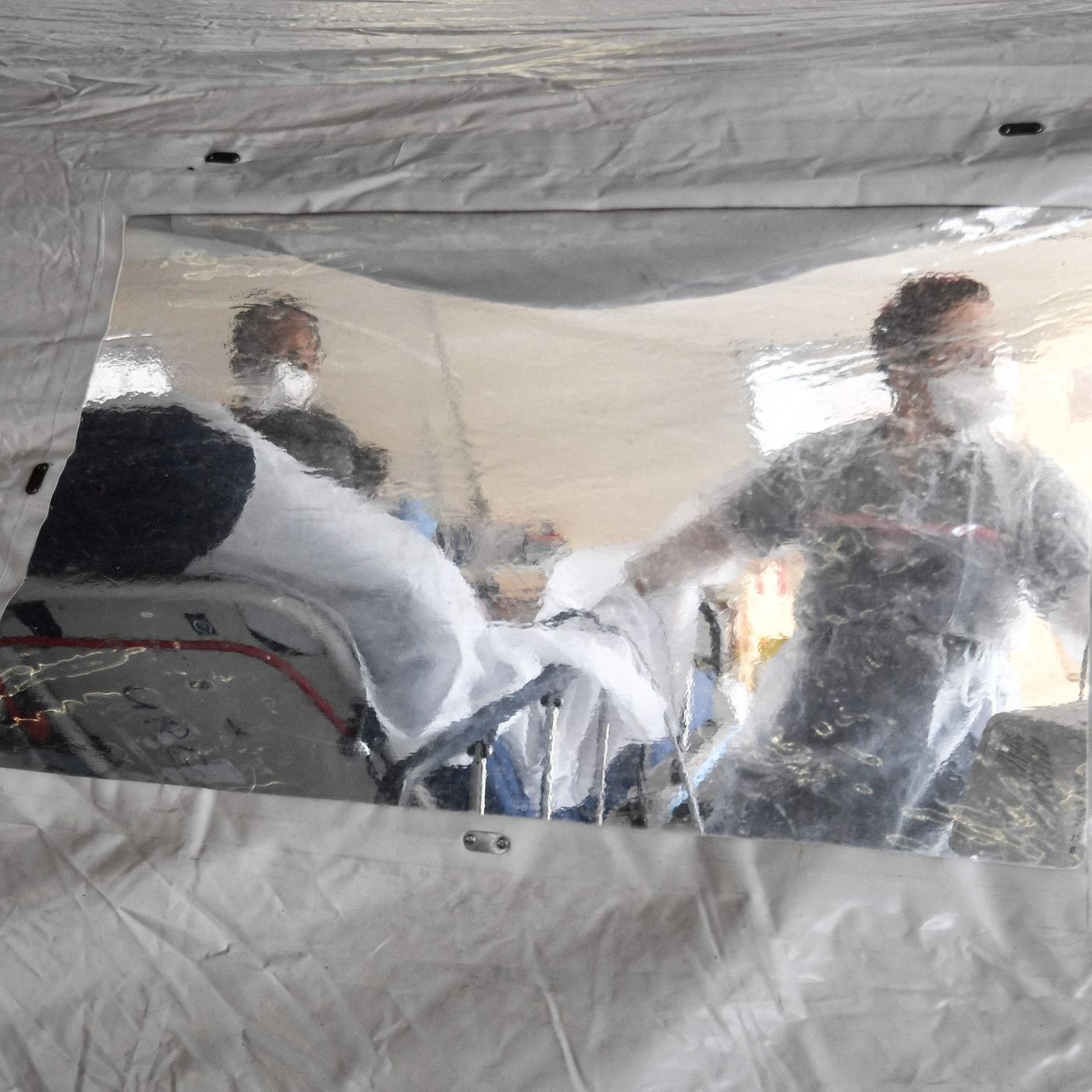 Entscheiden über Leben und Tod - Helfen als Dilemma