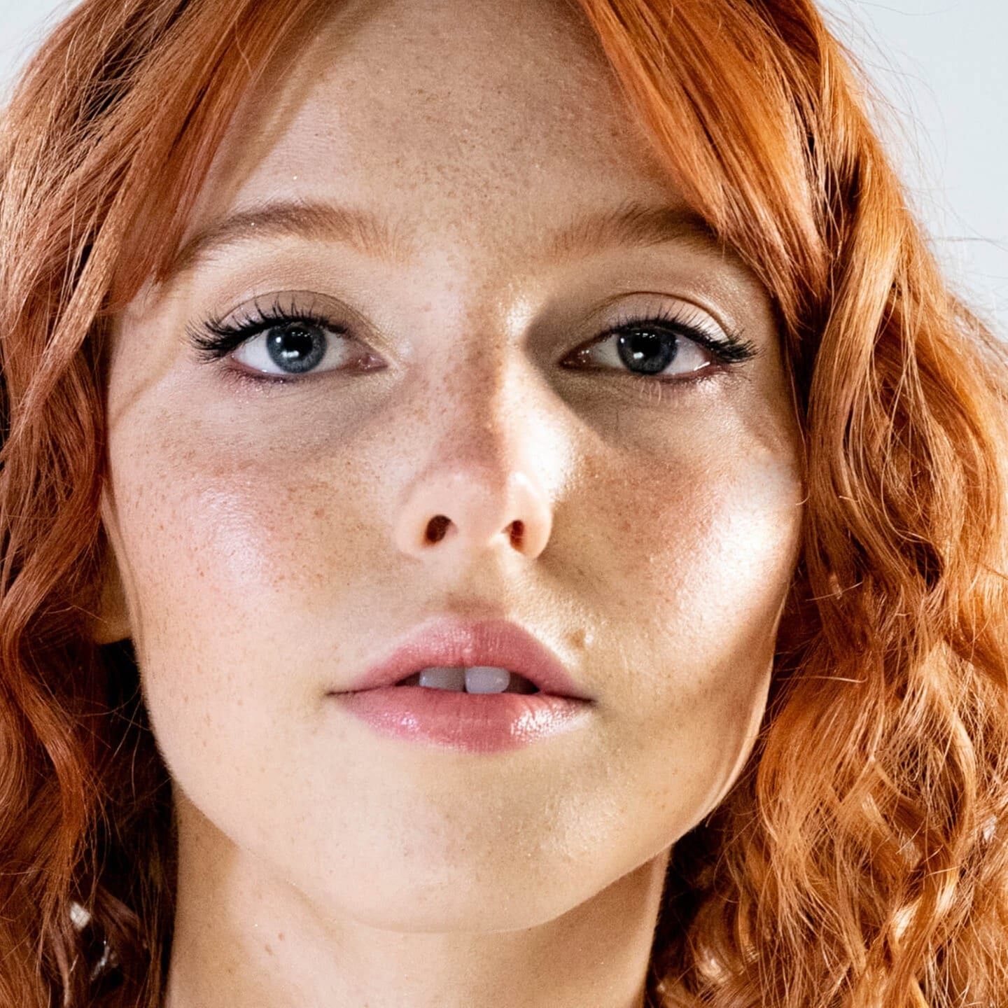Lina Larissa Strahl