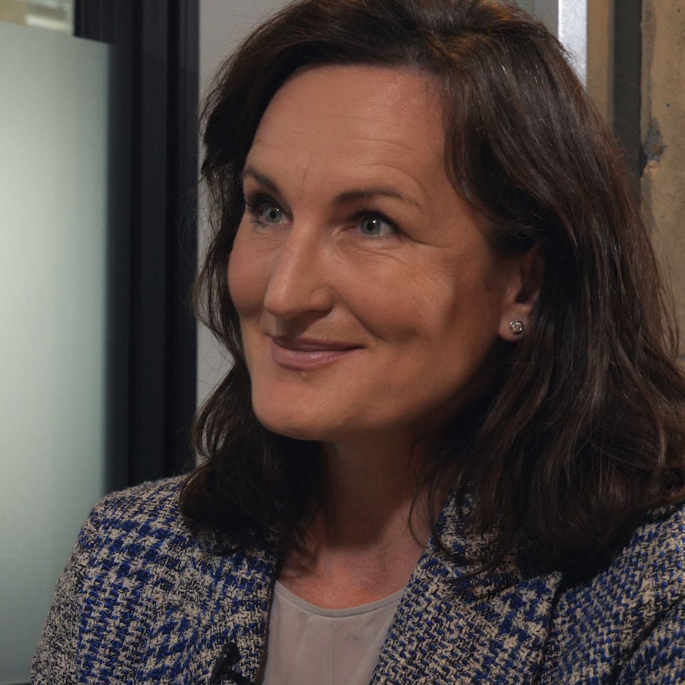 Gudrun Kreutner kommuniziert für die Rettung der Apotheken.