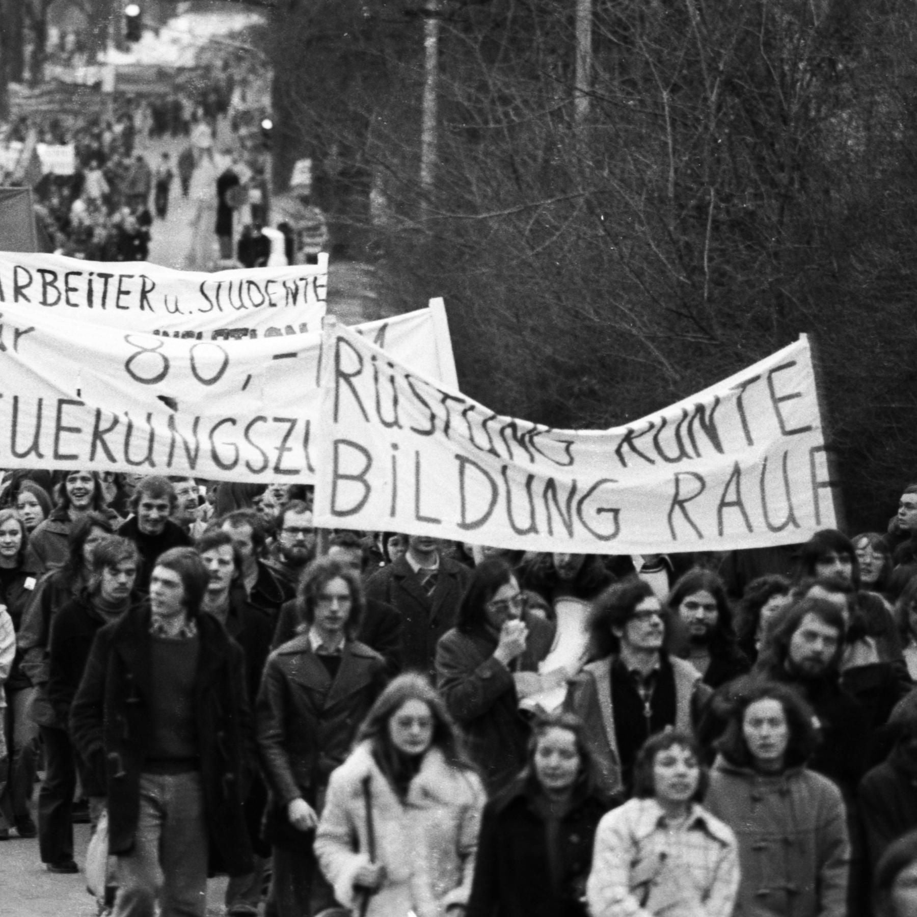 Die Geschichte des Bafög - Mehr Bildung wagen?