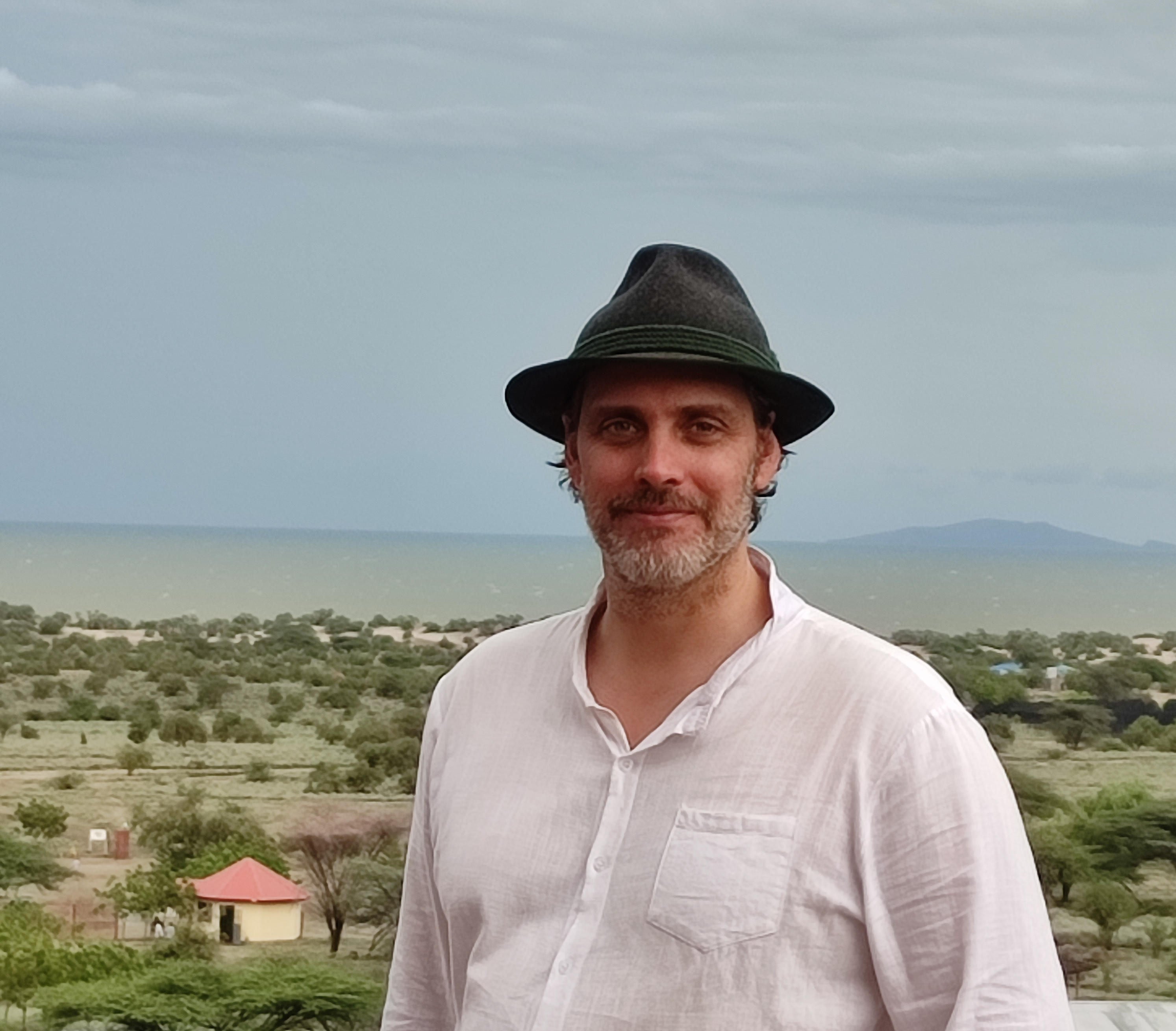 Kenia III: Prinz Ludwig von Bayern, Internet in der Wüste und ein bewegliches Bett