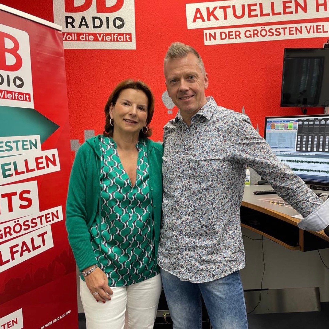 Claudia Obert - Life is a Party
