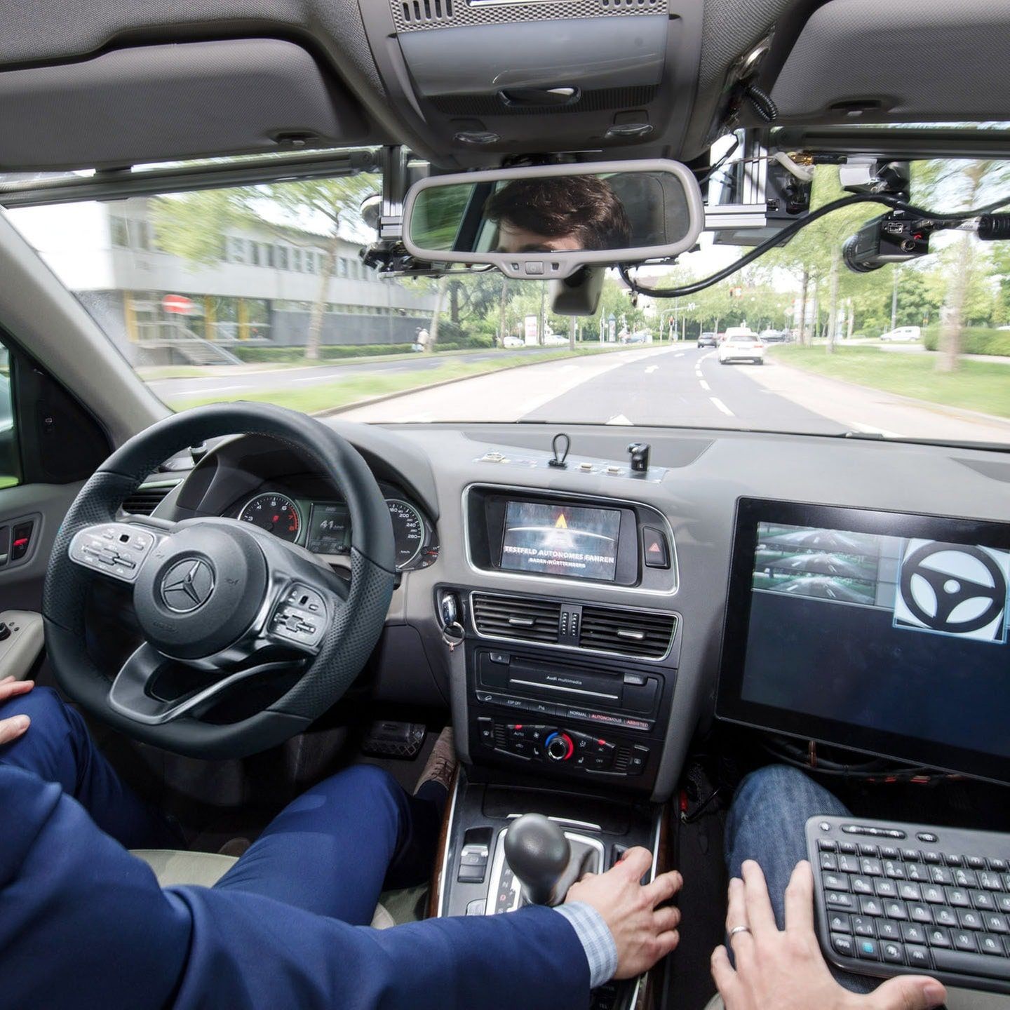 Kalifornien lässt Mercedes-Autopiloten zu