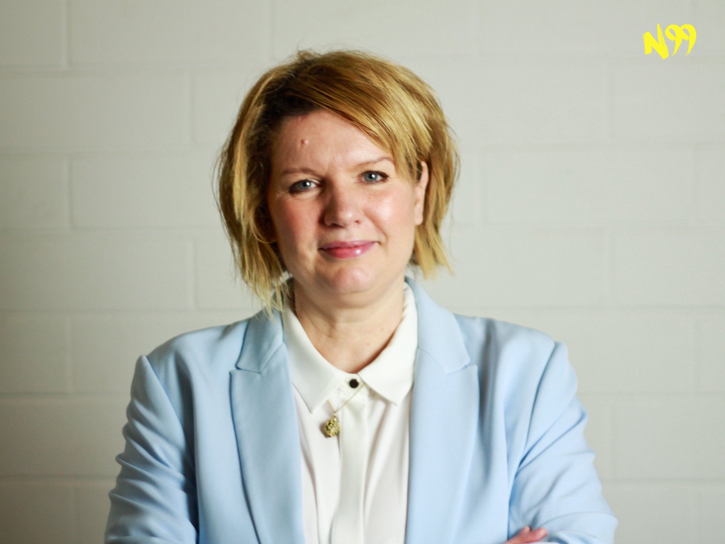 N99 | Yvonne Hofstetter über die Gefahren der Digitalisierung - "Automatisierte Technologie bedeutet automatisierte Waffen"