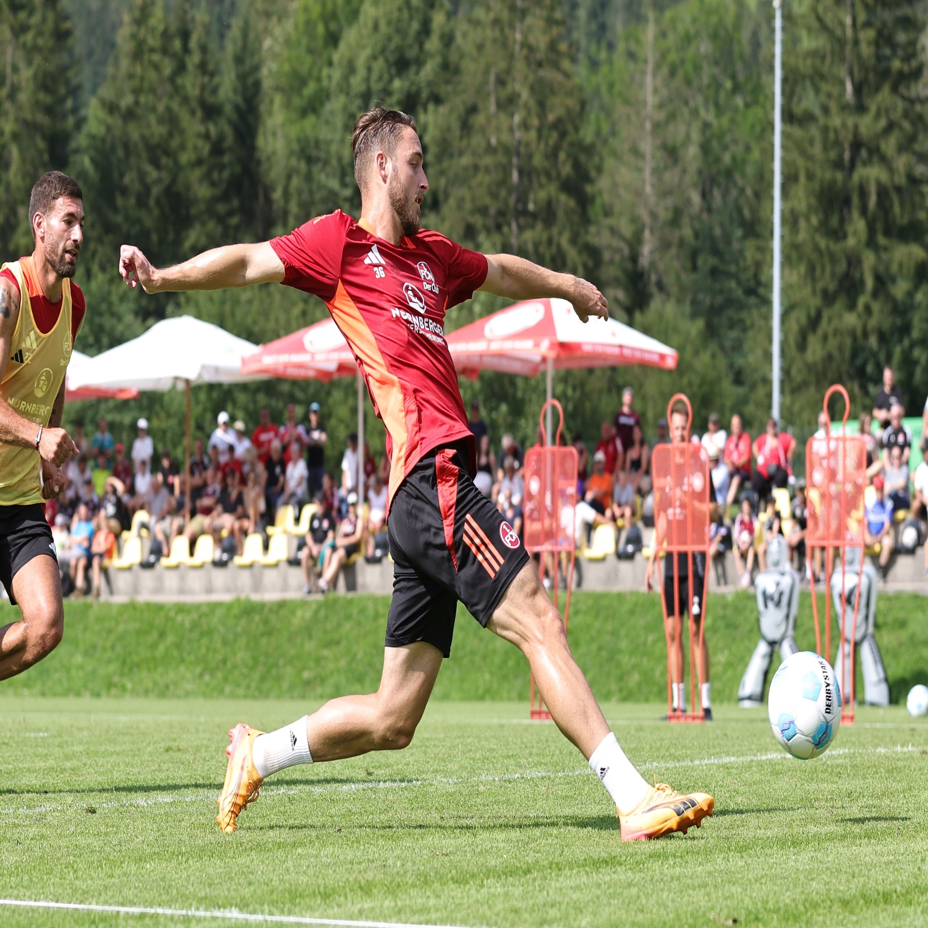 Lukas Schleimer: Von der Bezirksliga in den Profi-Fußball