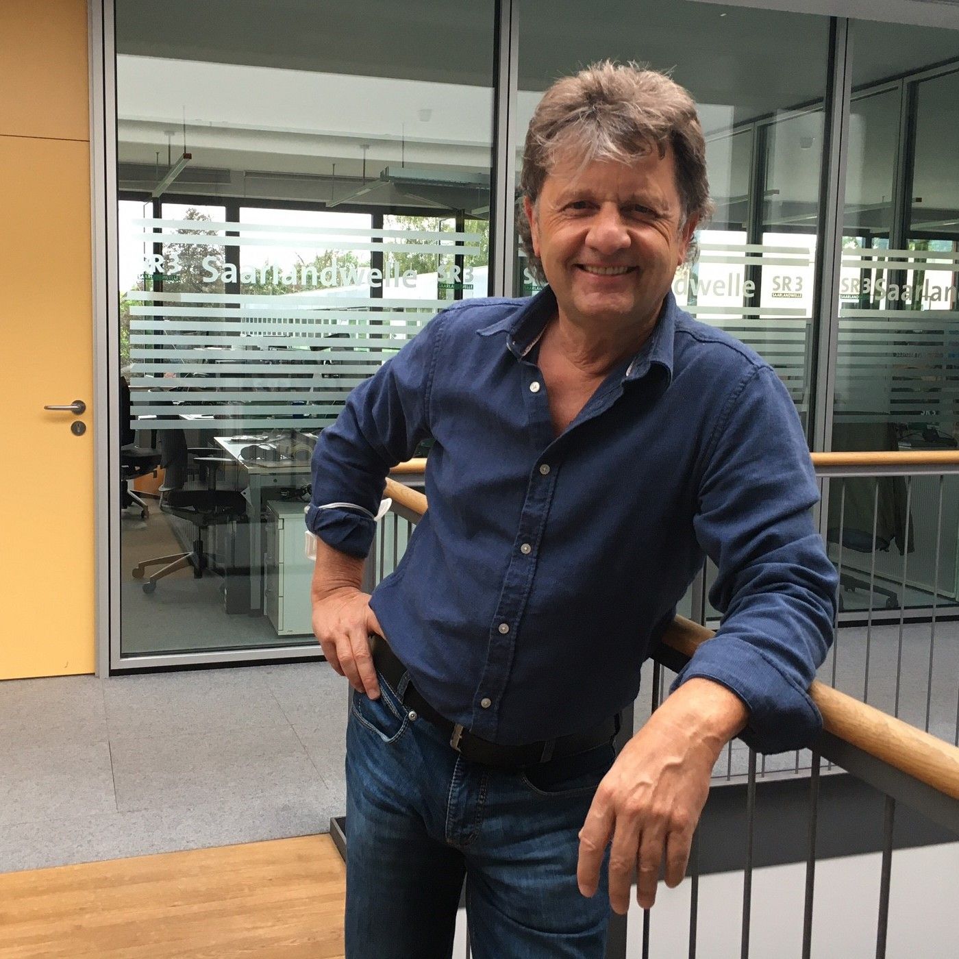 Mit dem saarländischen Liedermacher Dennis W. Ebert