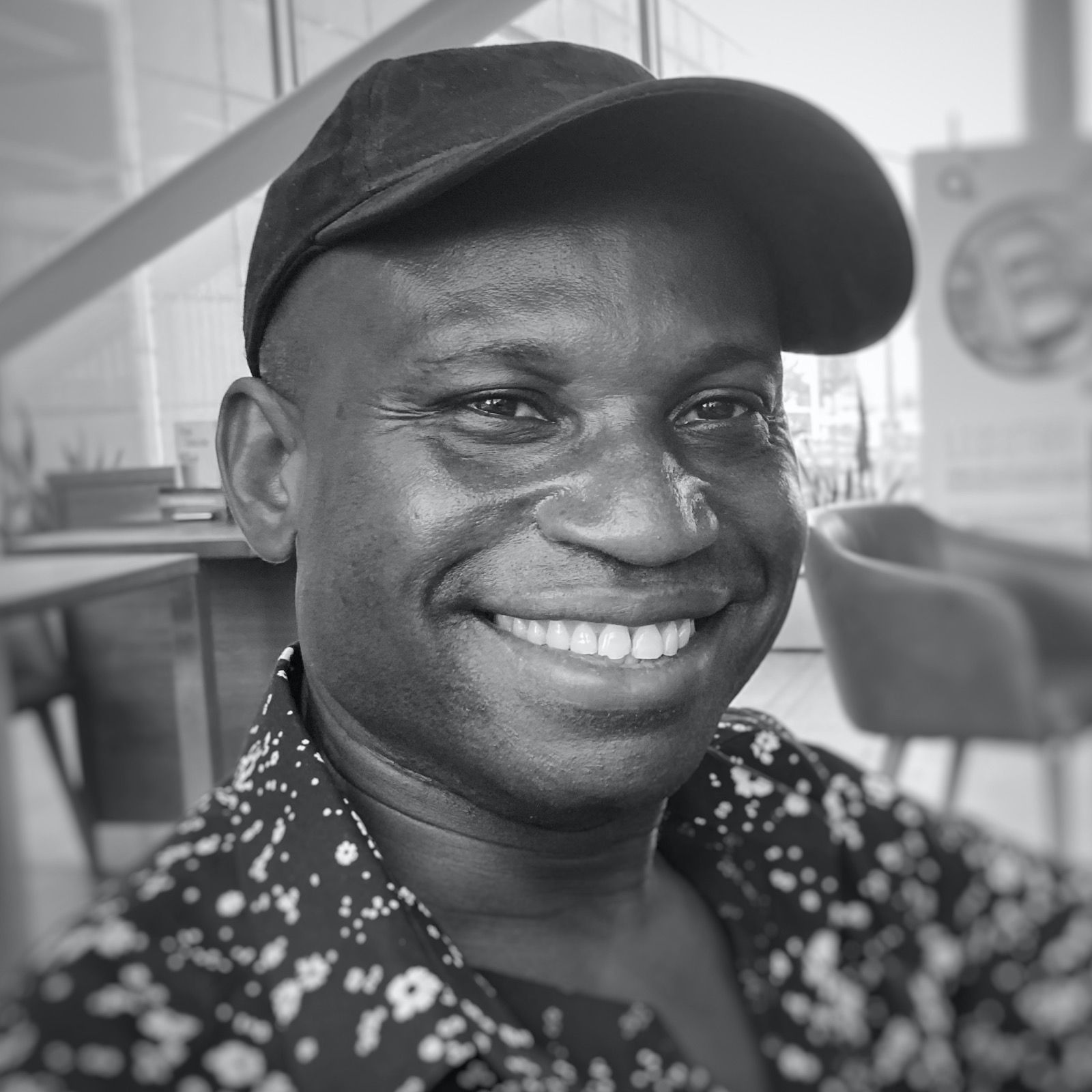 75: Wie der „singende Busfahrer“ Kinder in Ghana aufstehen und fliegen lässt.