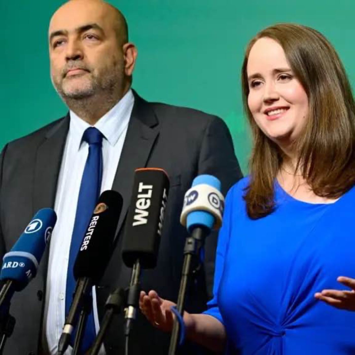 Die wankelmütigen Ratten verlassen das sinkende Schiff