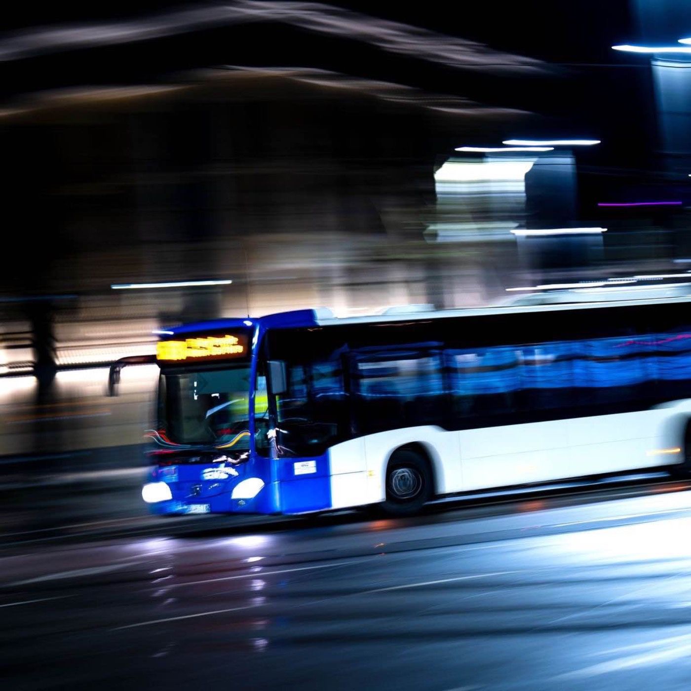 15jähriger lenkt Stadtbus durch Bremen