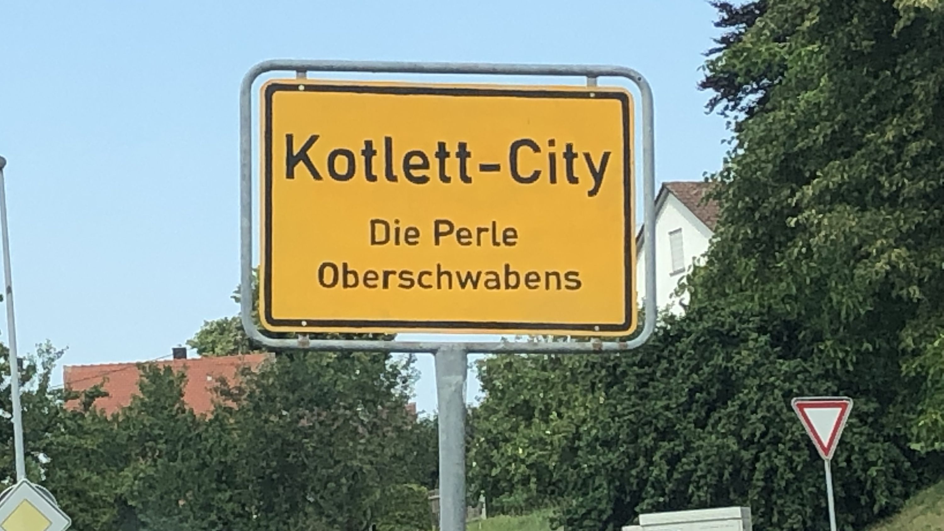 Schweinhausen wird "offiziell" zu Kotlett-City - zumindest kurzzeitig