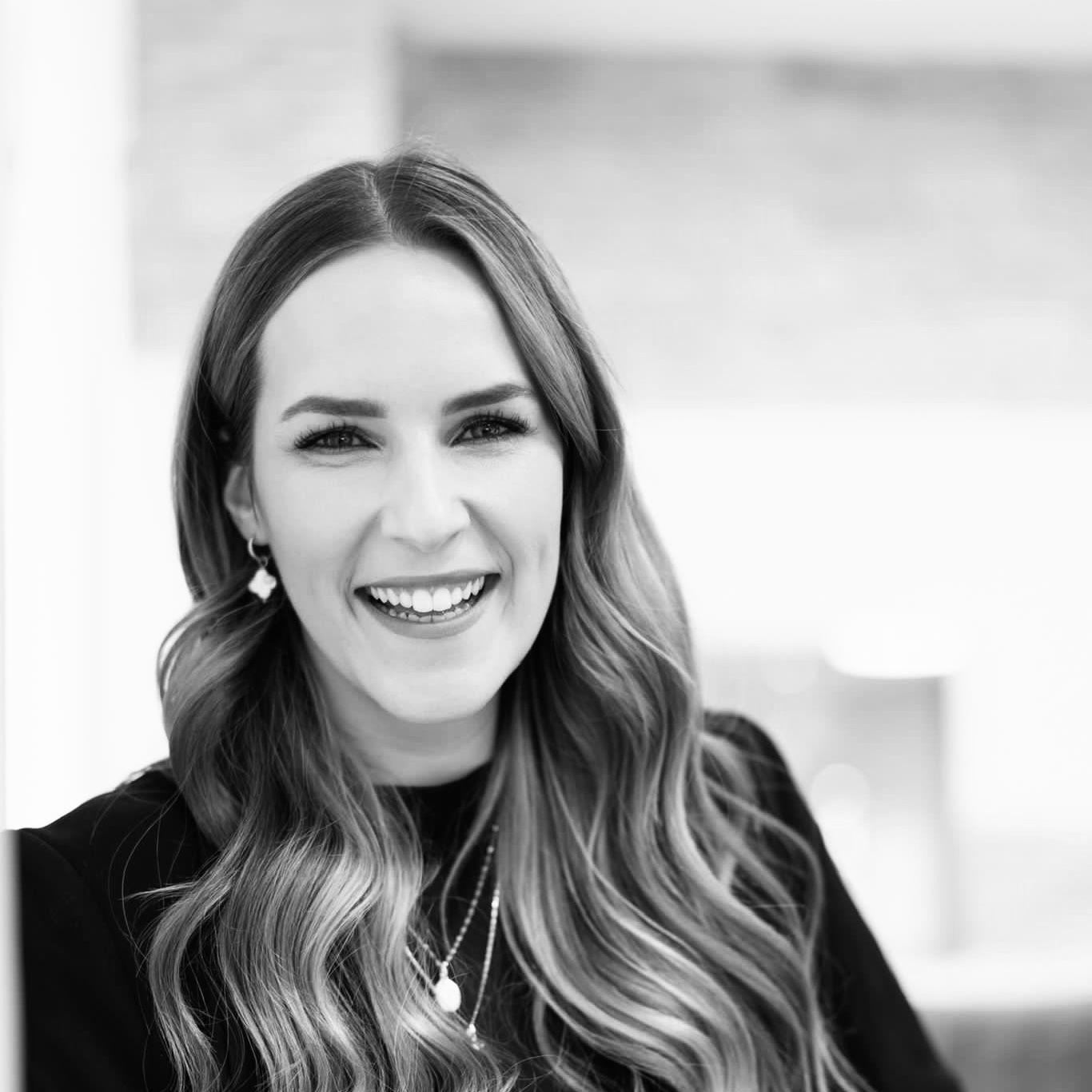 Niki Madunovic zu Gast Im Friseur Podcast