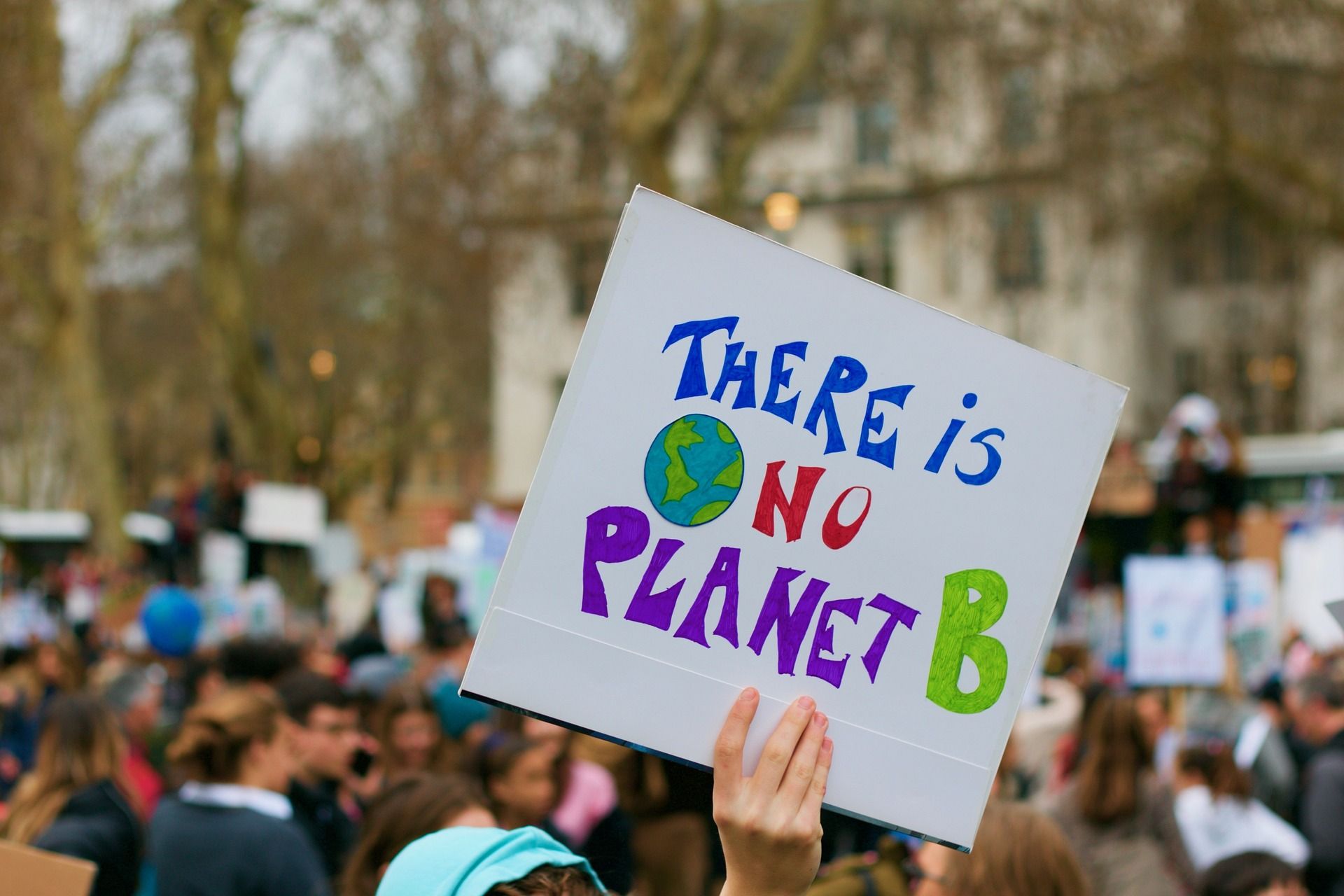 Radikale Klimaproteste gerechtfertigt? Das sagt eine Aktivistin