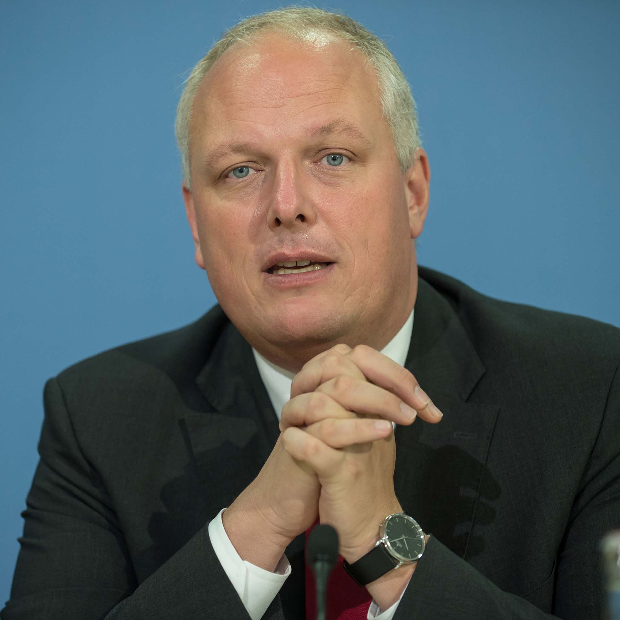 Wo sehen Sie Datenschutzlücken bei der ePA, Professor Kelber?